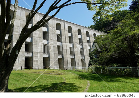 Sunny Sasaryu Buttress Dam Sunny Sasaryu Buttress Dam 68966045