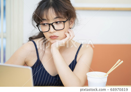 Female Lifestyle 68970819