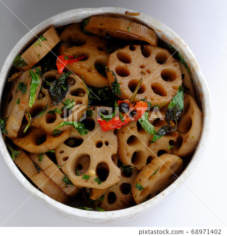 Vietnamese vegan dish, lotus root cut in slice cook with sauce, delicious vegetarian 68971402