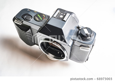 老膠片相機與灰塵 68973003