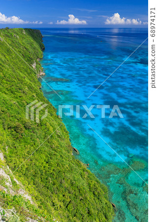 Irabu island _ lagoon superb view 68974171