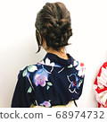 Up-style hair set that suits your yukata 68974732
