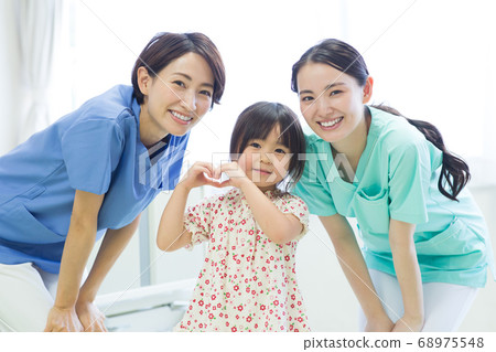 Healthcare workers and children Healthcare workers and children 68975548