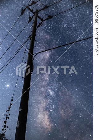 夏天的夜空 68975876