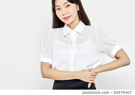 年輕女子,商業,職業女性,商業女性 年輕女子,商業,職業女性,商業女性 68976407