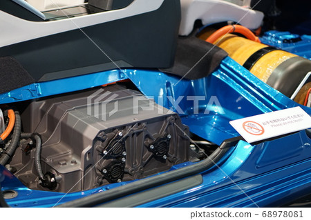 Toyota MIRAI fuel cell system 68978081