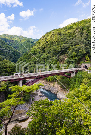 Hozukyo Station on the JR Sagano Line 68979702