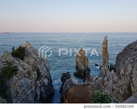 Rock, sea, candlestick rock 68980168