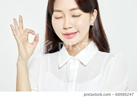 年輕女子,商業,職業女性,商業女性 年輕女子,商業,職業女性,商業女性 68980247