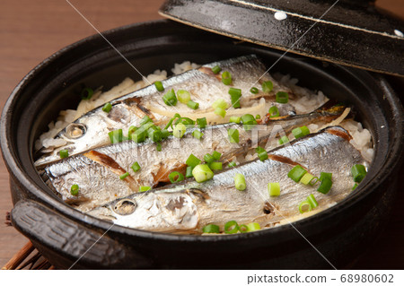 Cooked rice of autumn sword fish Cooked rice of autumn sword fish 68980602