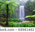 瀑布 68981482