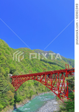 [Toyama] Fresh green Kurobe gorge (Unazuki truck railway, Niiyama Hikobashi) 68981949