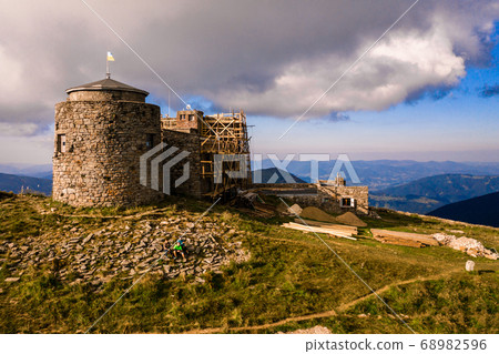 Black Mountain or Pip Ivan, one of the highest 68982596