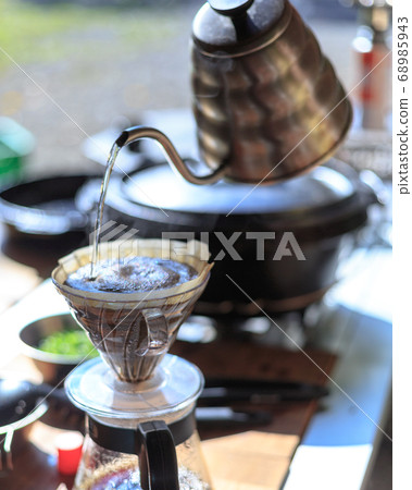 Camp food barbecue 68985943