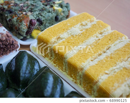 韓國傳統艾蒿糕，紅豆糕，南瓜餅，鬆餅 68990125