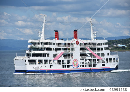 Sakurajima ferry 68991388