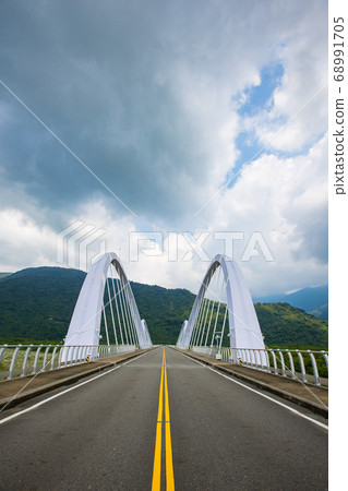 臺灣高雄六龜新威大橋Taiwan Kaohsiung Liugui Xinwei Bridge 臺灣高雄六龜新威大橋Taiwan Kaohsiung Liugui Xinwei Bridge 68991705