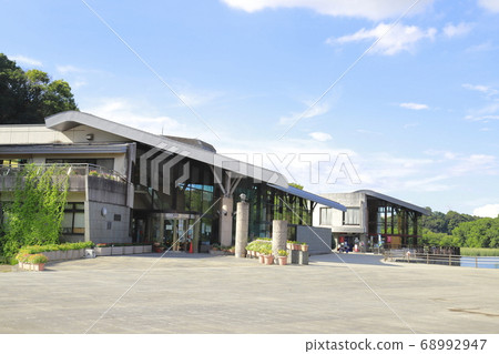 21世紀森林廣場公園中心及公園管理處 68992947