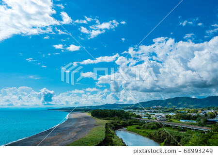 Kotogahama and railroad tracks Kotogahama and railroad tracks 68993249