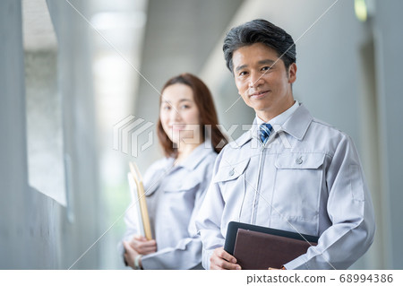 工人商人男職工女職工 工人商人男職工女職工 68994386