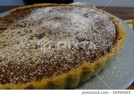 Making a walnut pie at home Making a walnut pie at home 68994885