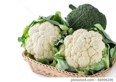 Cauliflower and broccoli 68996296