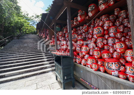 大cho山勝次寺佛法堂佛法架 大cho山勝次寺佛法堂佛法架 68998972