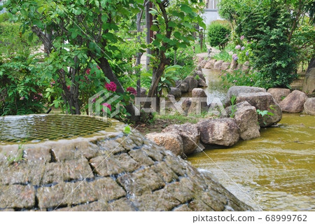 水上公園的風景 68999762