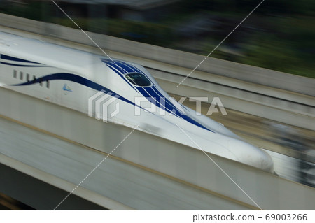 Linear Chuo Shinkansen L0 improved test car 69003266