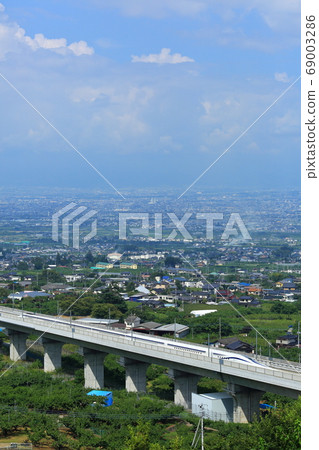 Linear Chuo Shinkansen L0 improved test car Linear Chuo Shinkansen L0 improved test car 69003286