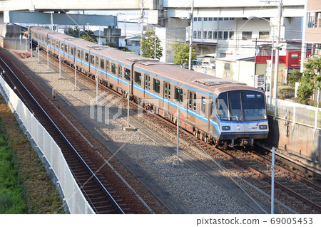 在橫濱市營地下鐵北新橫濱-Nippa的地面部分運行的3000R型 在橫濱市營地下鐵北新橫濱-Nippa的地面部分運行的3000R型 69005453