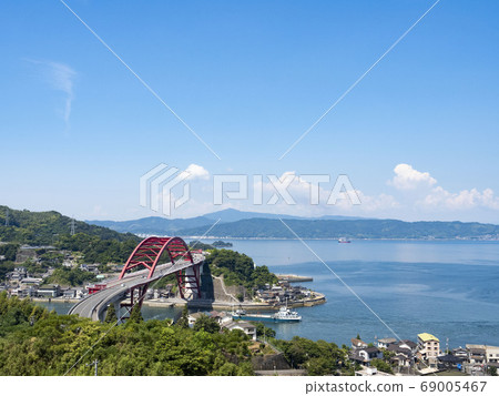Sun invited Ohashi bridge over Onto no Seto 69005467