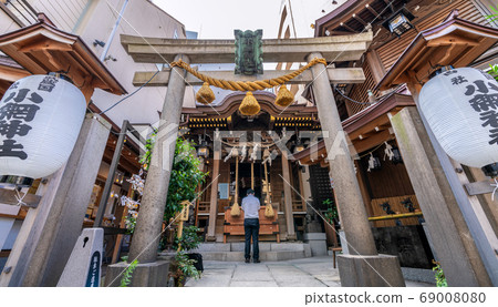 Japan's Tokyo cityscape: Koami Shrine, which is rapidly gaining popularity as a fortune-teller and Zenrai Benten = Nihombashi Koami-cho, Chuo-ku Japan's Tokyo cityscape: Koami Shrine, which is rapidly gaining popularity as a fortune-teller and Zenrai Benten = Nihombashi Koami-cho, Chuo-ku 69008080