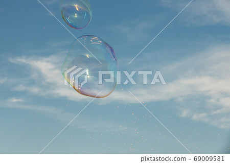 Soap bubble Soap bubble 69009581