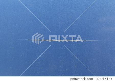 Car body scratches 69013173