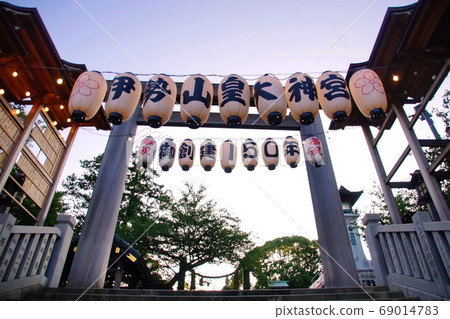 Yokohama Iseyama Emperor's Grand Shrine Nino Torii (The Imperial Grand Shrine) Miyazaki-cho, Nishi-ku, Yokohama-shi, Kanagawa 69014783