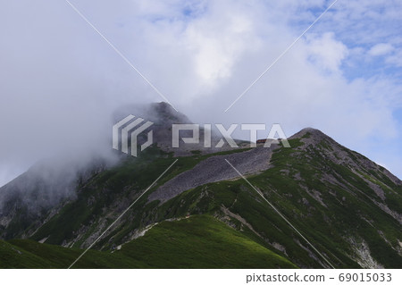 Ridge line to the northern Alps Kasagatake Ridge line to the northern Alps Kasagatake 69015033