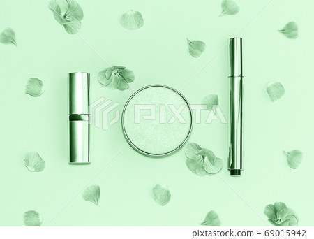 Flat lay composition with decorative makeup 69015942