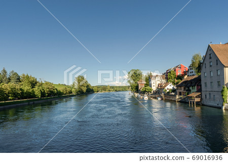 The Rhine river at the border between Diessenhofen, Switzerland and Gailingen, Germany 69016936