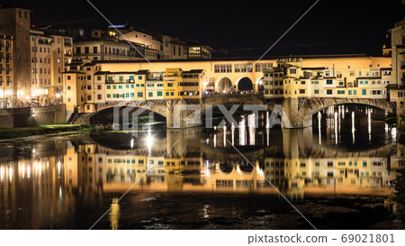 The Ponte Vecchio at night The Ponte Vecchio at night 69021801