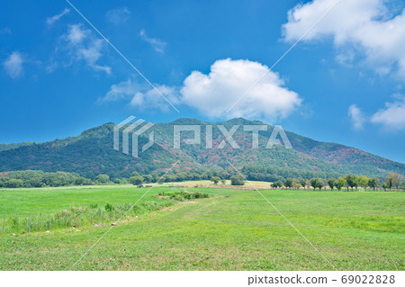 [廣瀨高原（廣瀨澤地）]岡山縣真庭市廣田中田 69022828