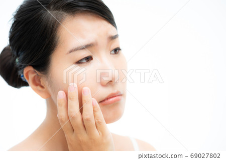 Beauty image female face Beauty image female face 69027802