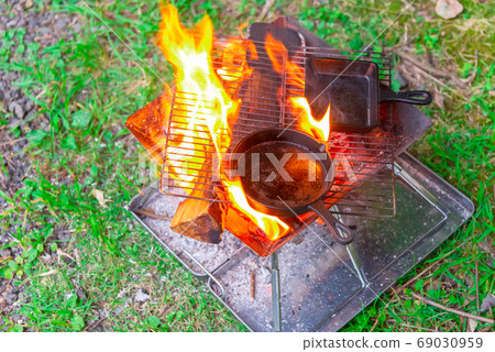 Frying pan after barbecue Frying pan after barbecue 69030959