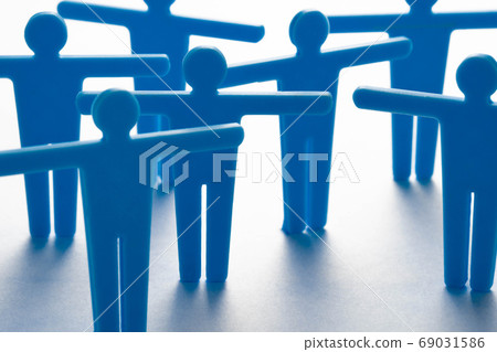 Social distance crowd 69031586