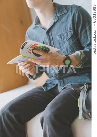 guidebook, gents, male 69032989