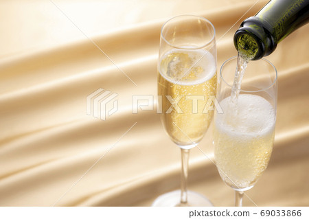 Celebrate a special day or anniversary with champagne Celebrate a special day or anniversary with champagne 69033866
