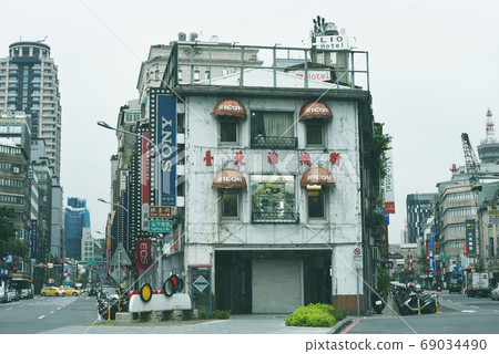 台灣台北城市景觀舊街亞洲中國漢字標誌街 台灣台北城市景觀舊街亞洲中國漢字標誌街 69034490