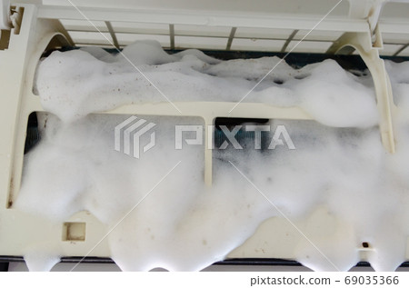 Air conditioner cleaning 69035366