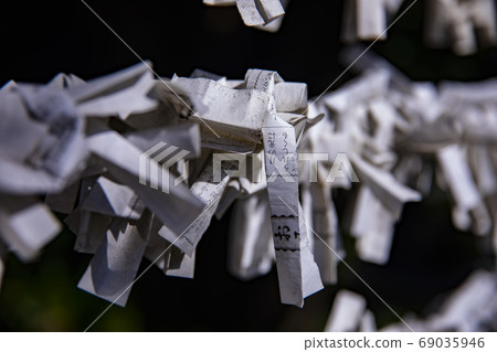 Meguro Fudoson's bound fortune [traditional image] 69035946