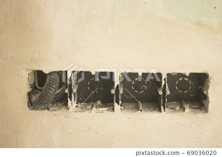 Building renovation works in appartment 69036020